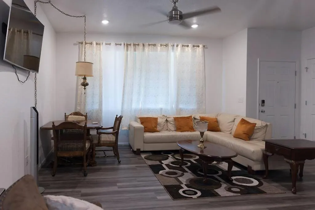 Holiday home Hope Rental Aurora