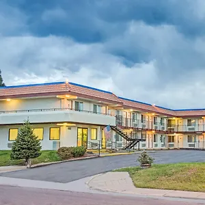 2* Hotel Knights